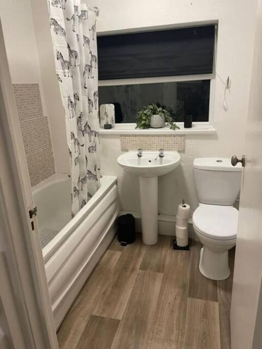 Holiday home 2-bedrooms - Hot Tub - Free Parking - Tv In Every *
