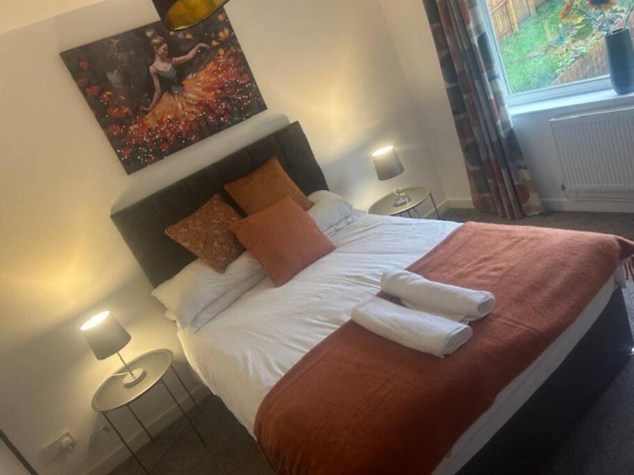 2-bedrooms - Hot Tub - Free Parking - Tv In Every